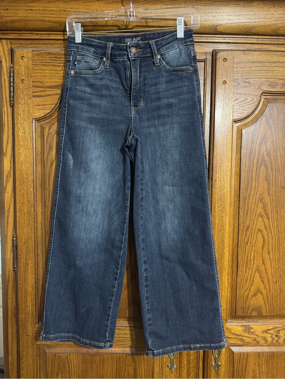 Judy Blue Mid-Rise tummy control wide leg crop jean